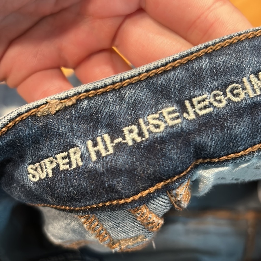 American eagle size 4 super hi-rise Jeggings good condition - Picture 6 of 6